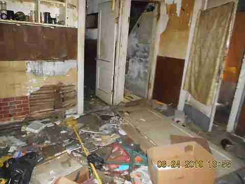 2075 Burnside (24)_m.jpg